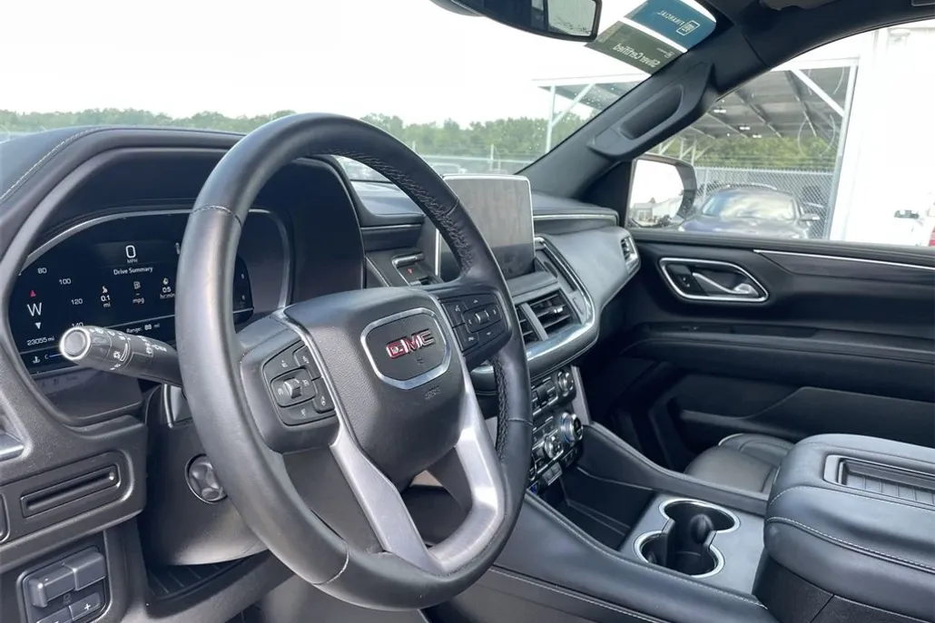 2024 Gmc Yukon XL SLT photo 1