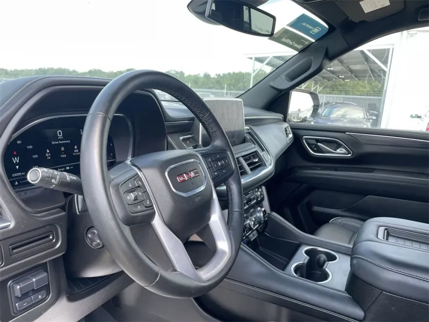 2024 Gmc Yukon XL SLT photo 1