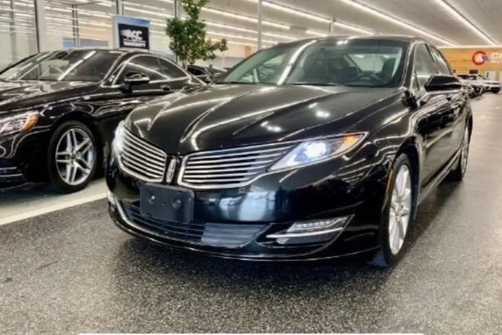 2015 Lincoln MKZ photo 1