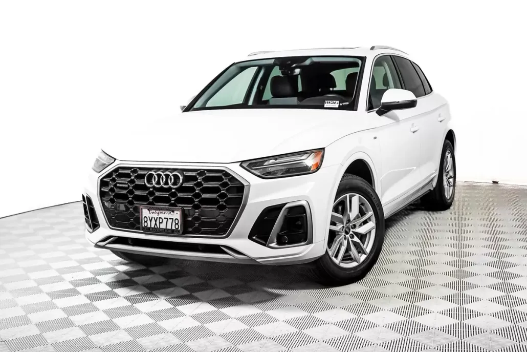 2022 Audi Q5 S line Premium photo 1