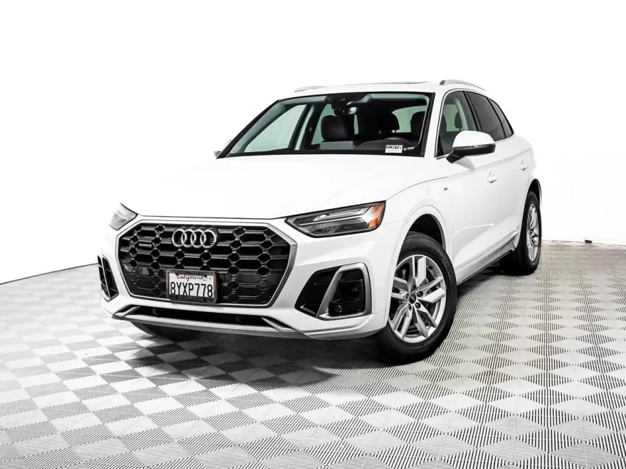 2022 Audi Q5 S line Premium photo 1