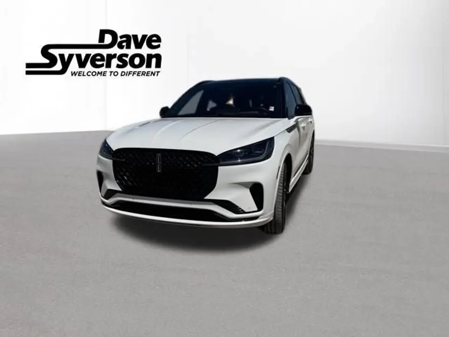2025 Lincoln Aviator Black Label photo 1
