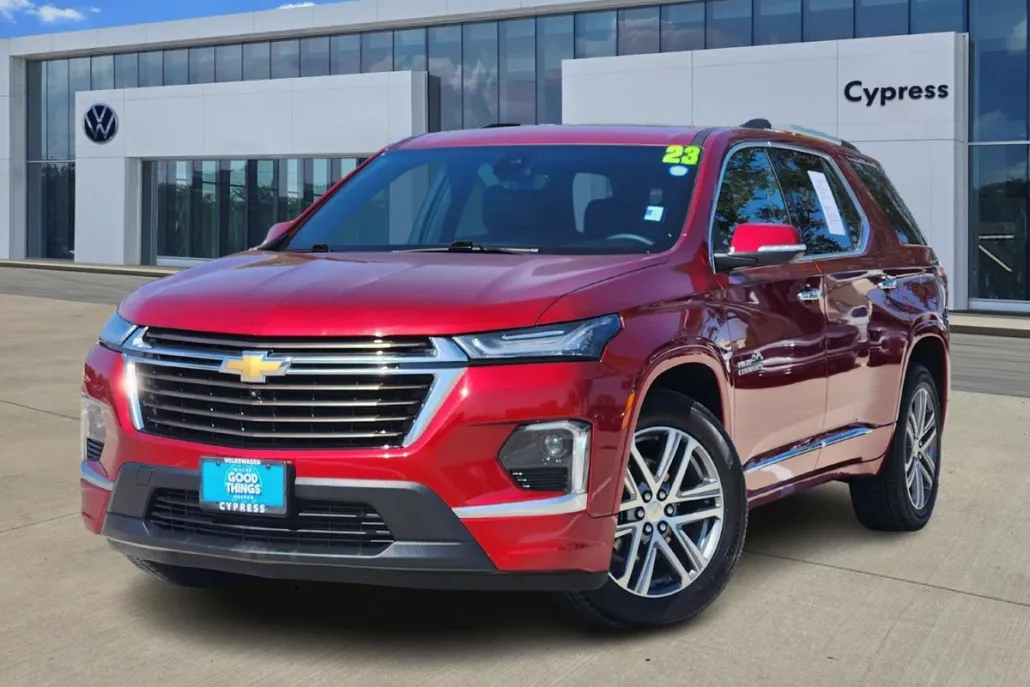 2023 Chevrolet Traverse High Country photo 1