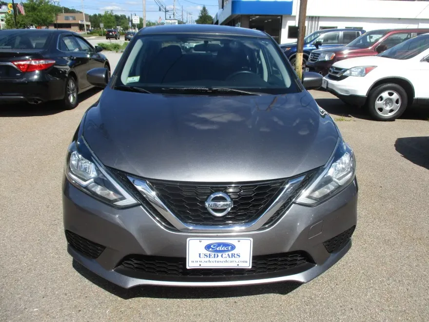 2017 Nissan Sentra S photo 1