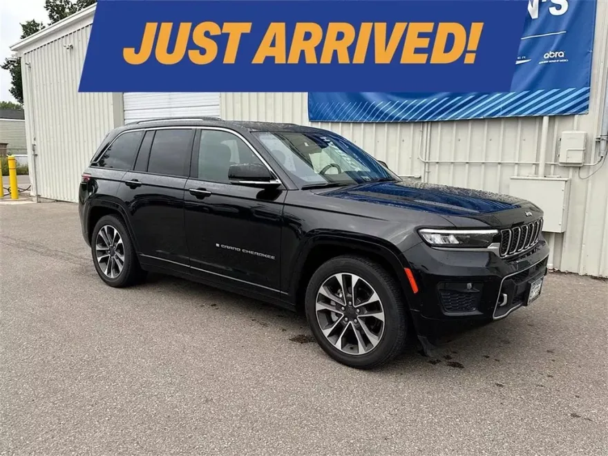 2022 Jeep Grand Cherokee Overland photo 1
