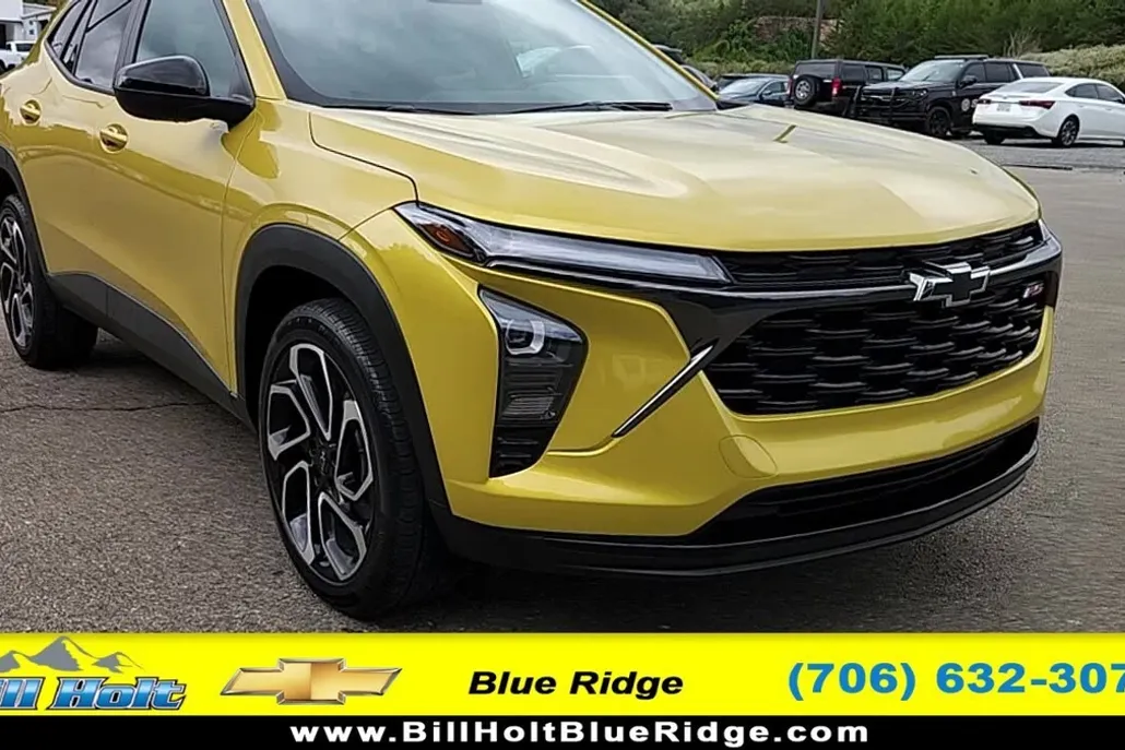 2024 Chevrolet Trax photo 1