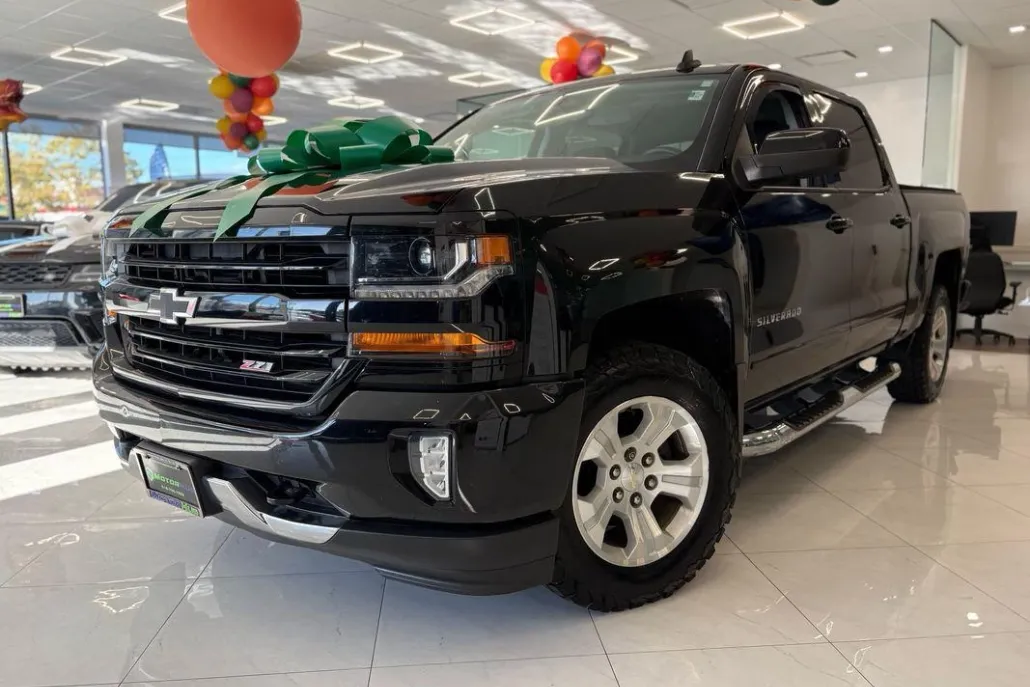 2018 Chevrolet Silverado 1500 photo 1