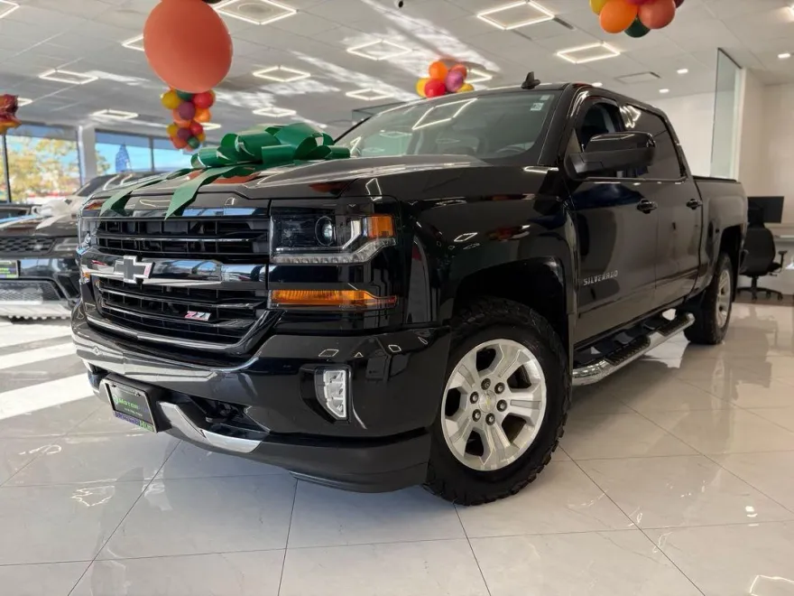 2018 Chevrolet Silverado 1500 photo 1