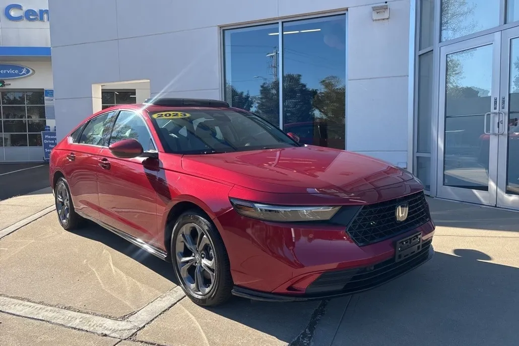 2023 Honda Accord Hybrid EX-L photo 1