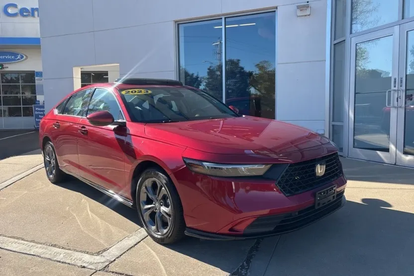 2023 Honda Accord Hybrid EX-L photo 1