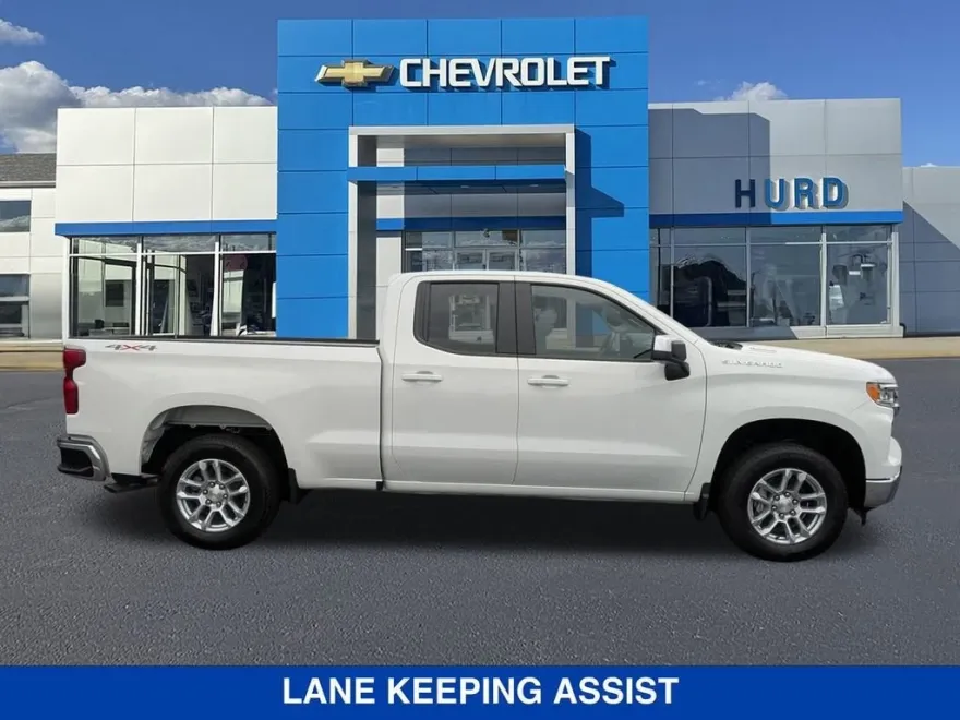 2026 Chevrolet Silverado 1500 LT photo 1