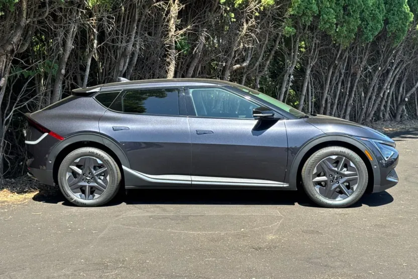 2025 Kia EV6 Light Wind photo 1