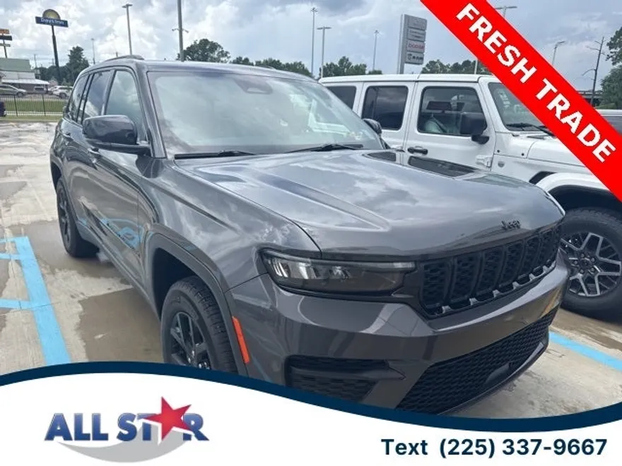2024 Jeep Grand Cherokee Altitude photo 1