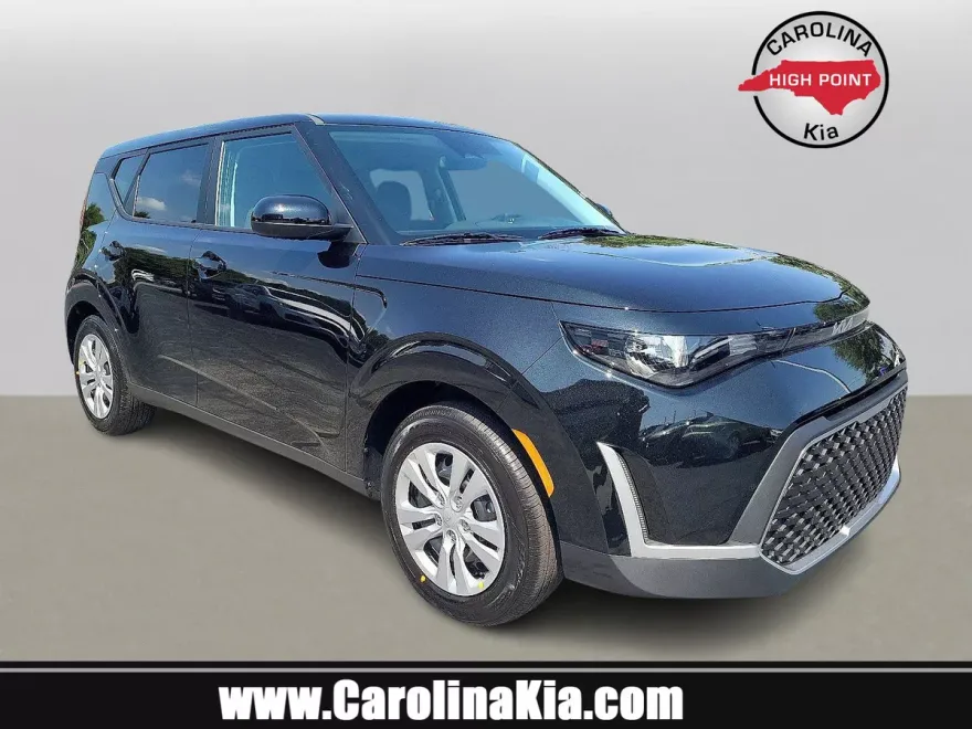 2025 Kia Soul LX photo 1