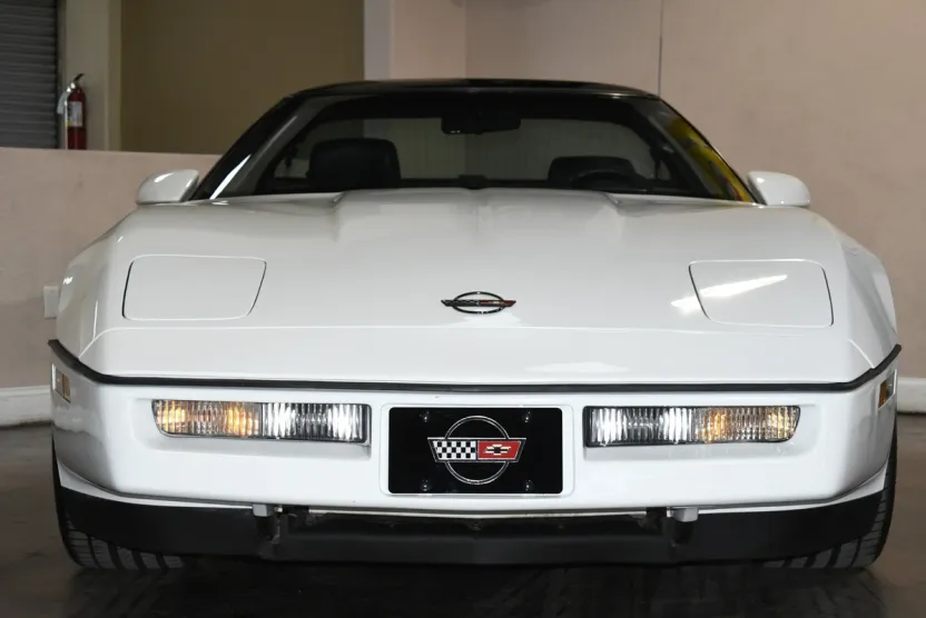 1990 Chevrolet Corvette photo 1