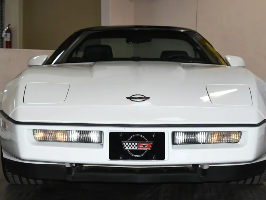 1990 Chevrolet Corvette photo 1