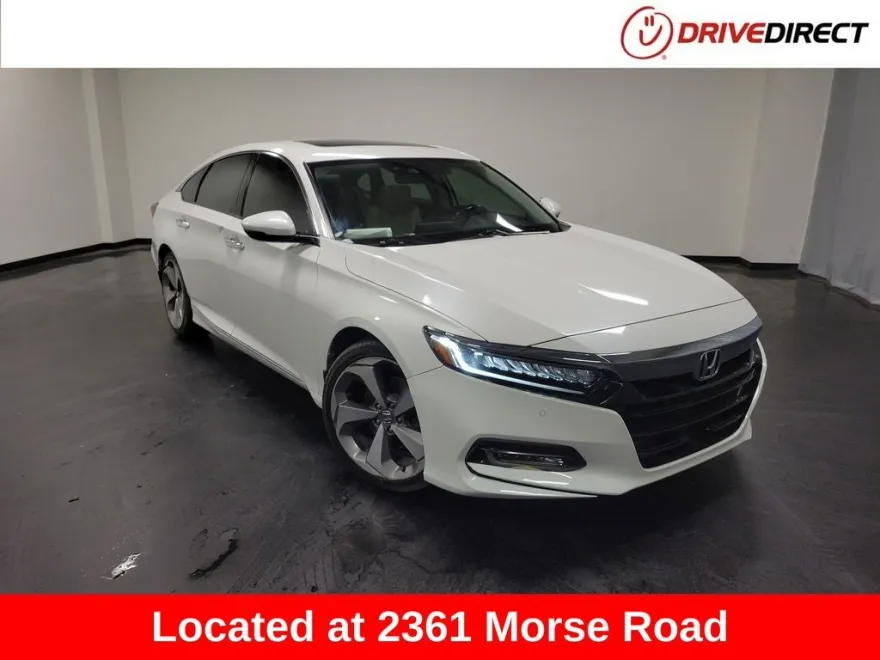 2020 Honda Accord Touring 2.0T photo 1