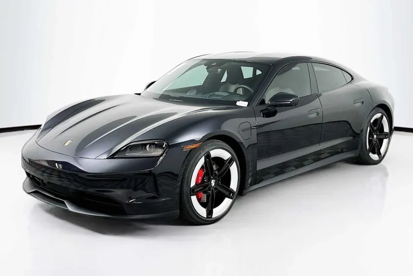 2025 Porsche Taycan 4S photo 1