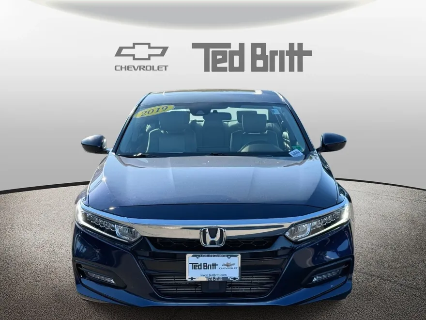 2019 Honda Accord EX photo 1