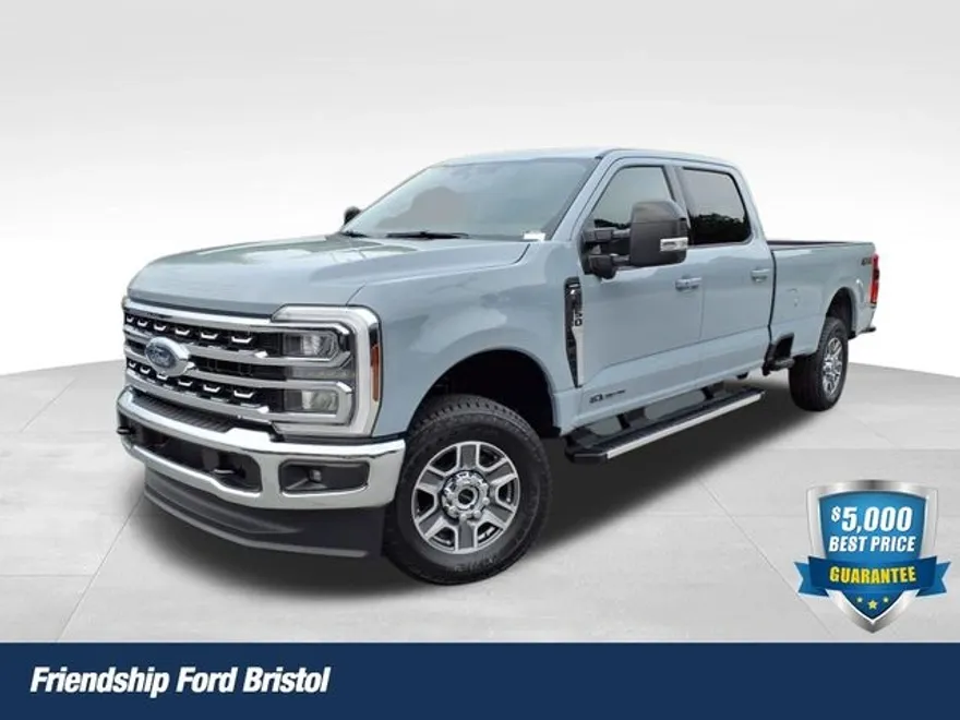 2026 Ford F-250 Lariat photo 1