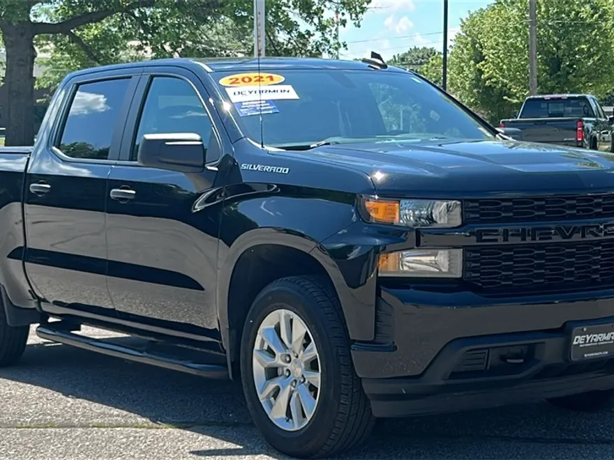 2021 Chevrolet Silverado 1500 Custom photo 1
