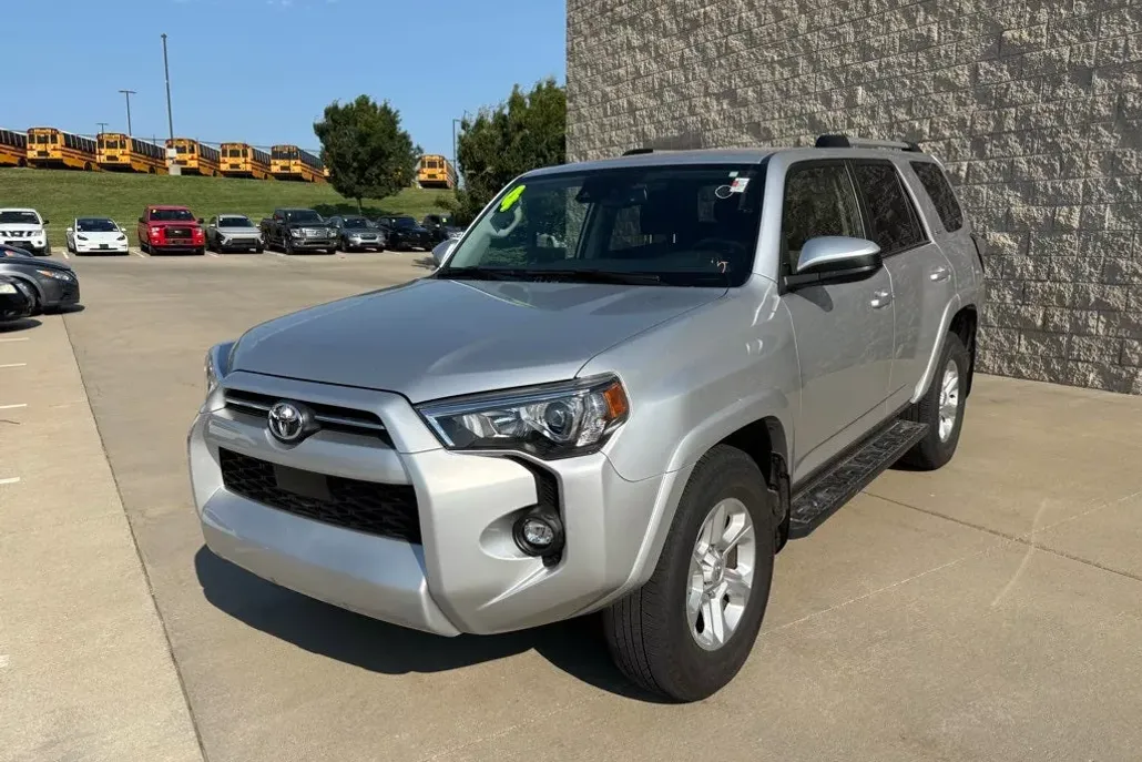 2024 Toyota 4Runner SR5 photo 1