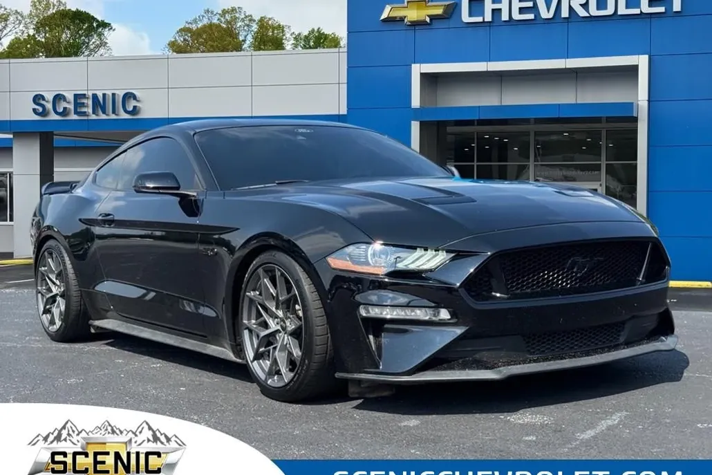 2022 Ford Mustang GT Premium photo 1