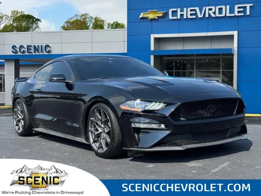 2022 Ford Mustang GT Premium photo 1