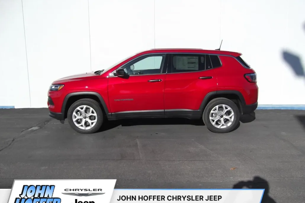 2025 Jeep Compass Sport photo 1