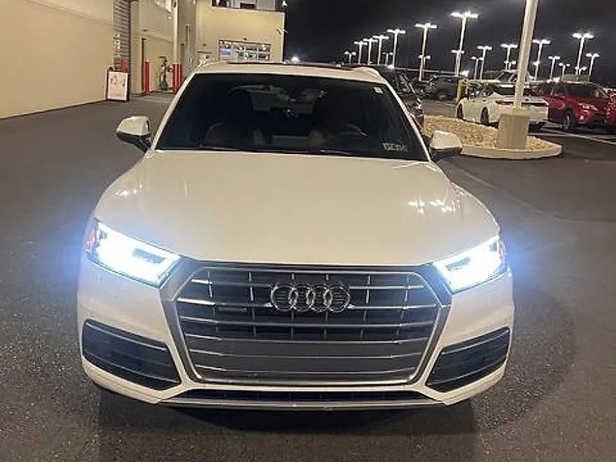 2019 Audi Q5 Premium Plus 45 TFSI photo 1