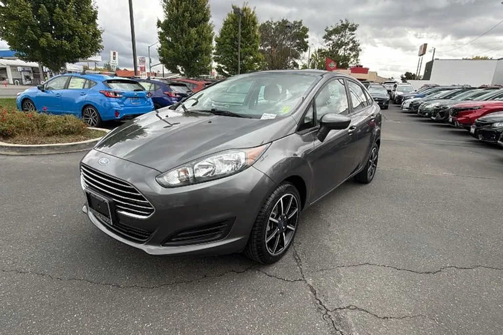 2019 Ford Fiesta SE photo 1