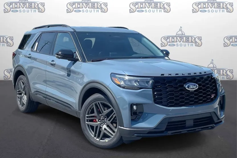 2025 Ford Explorer ST photo 1