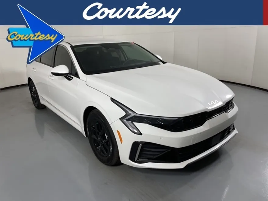 2026 Kia K5 LXS photo 1