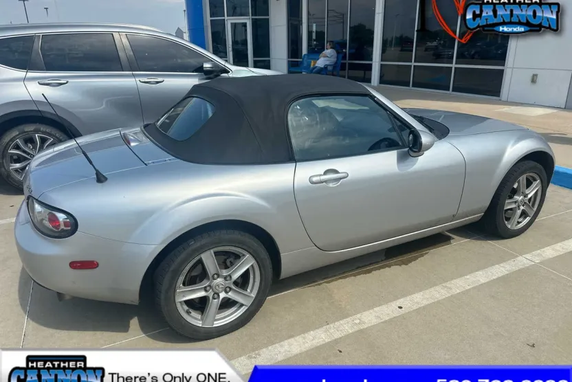 2006 Mazda MX-5 Miata Miata Touring photo 1
