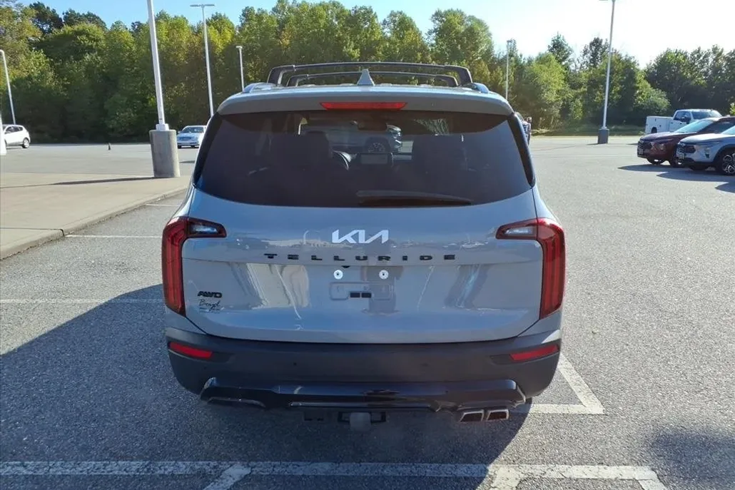 2022 Kia Telluride SX photo 1