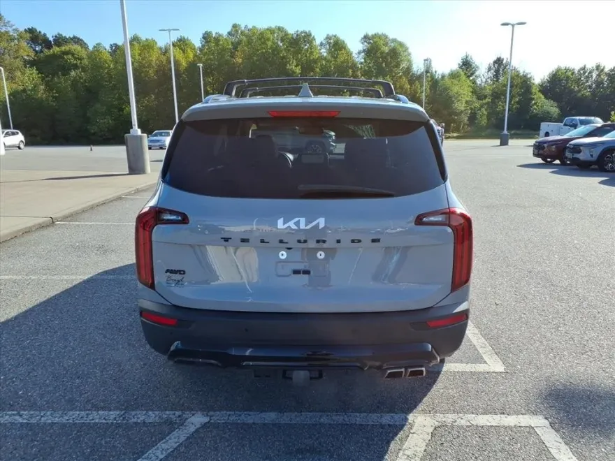 2022 Kia Telluride SX photo 1