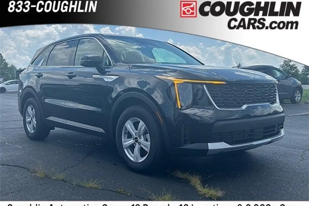 2025 Kia Sorento LX photo 1