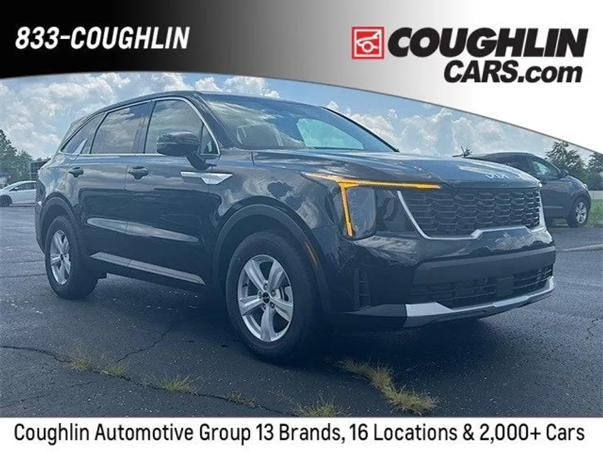 2025 Kia Sorento LX photo 1
