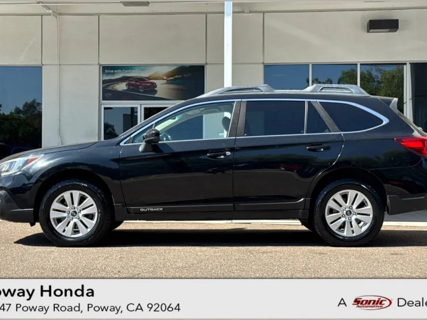 2018 Subaru Outback 2.5i Premium photo 1