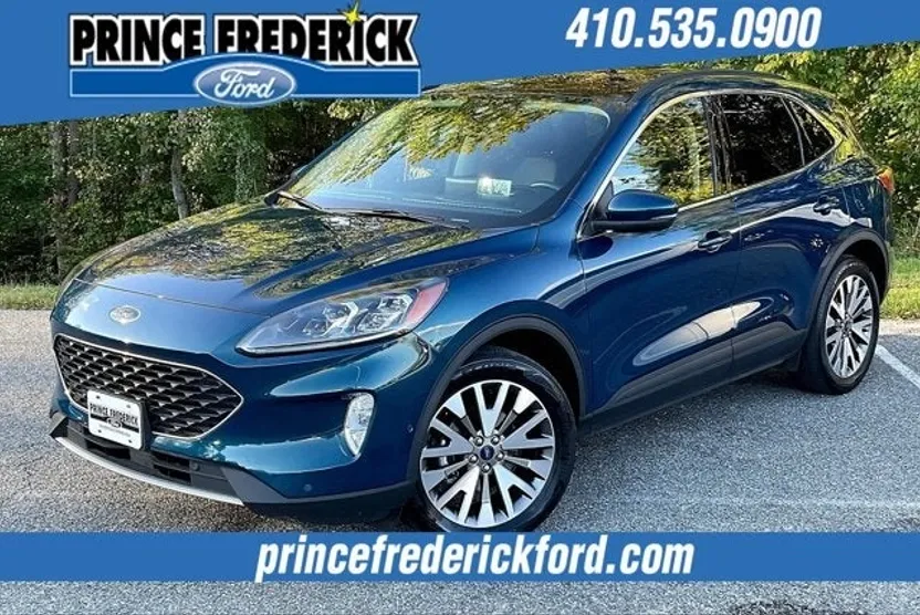 2020 Ford Escape Titanium photo 1