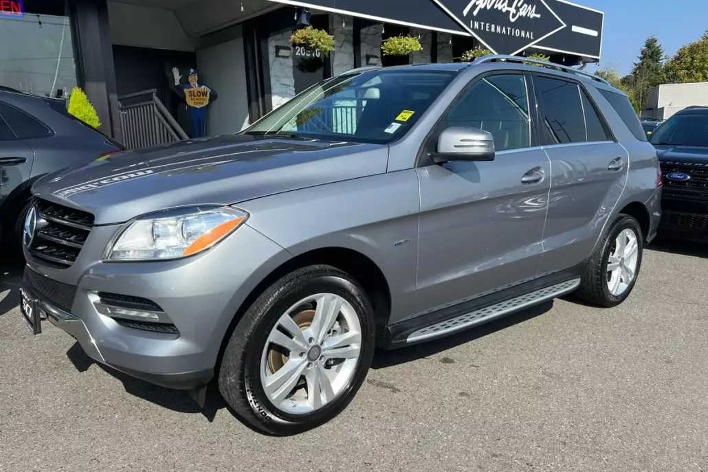 2012 Mercedes Benz ML 350 4MATIC photo 1