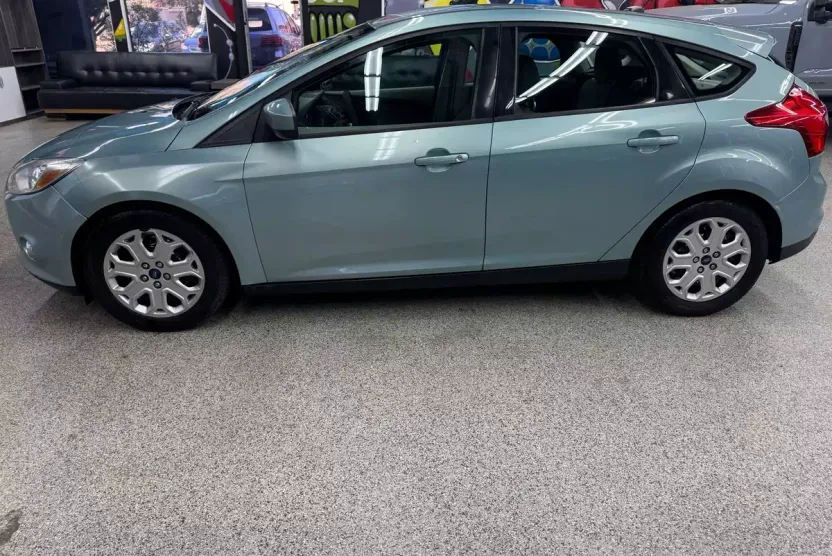 2012 Ford Focus SE photo 1