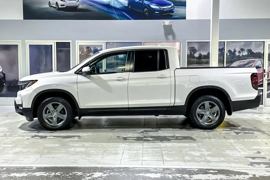 2023 Honda Ridgeline RTL photo 1
