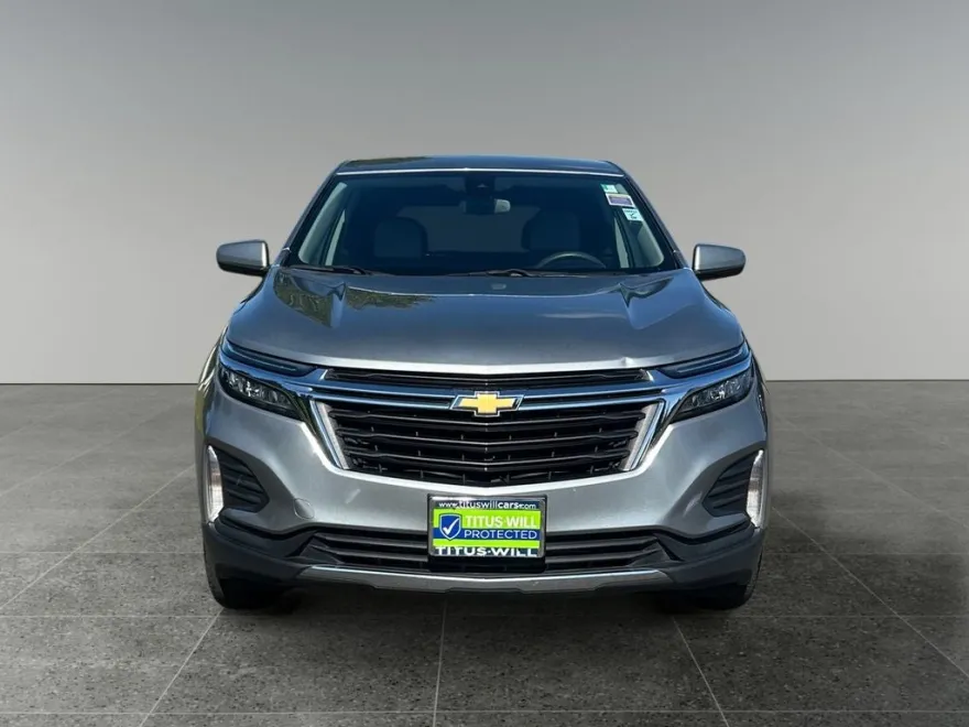 2023 Chevrolet Equinox LT photo 1