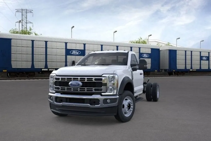 2026 Ford F-550 photo 1