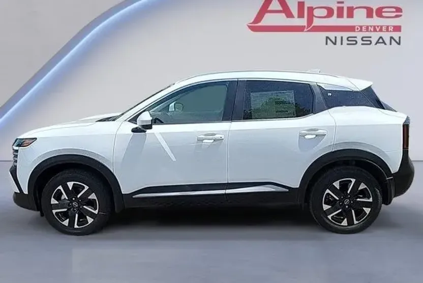 2025 Nissan Kicks SV photo 1