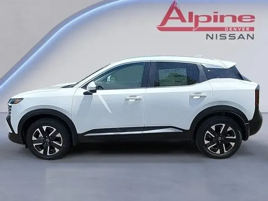 2025 Nissan Kicks SV photo 1
