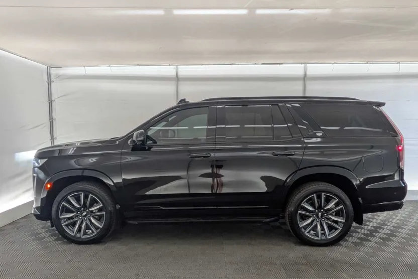 2021 Cadillac Escalade Sport photo 1