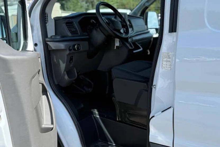 2024 Ford Transit Cargo photo 1