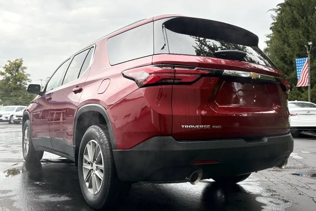 2023 Chevrolet Traverse Cloth photo 1